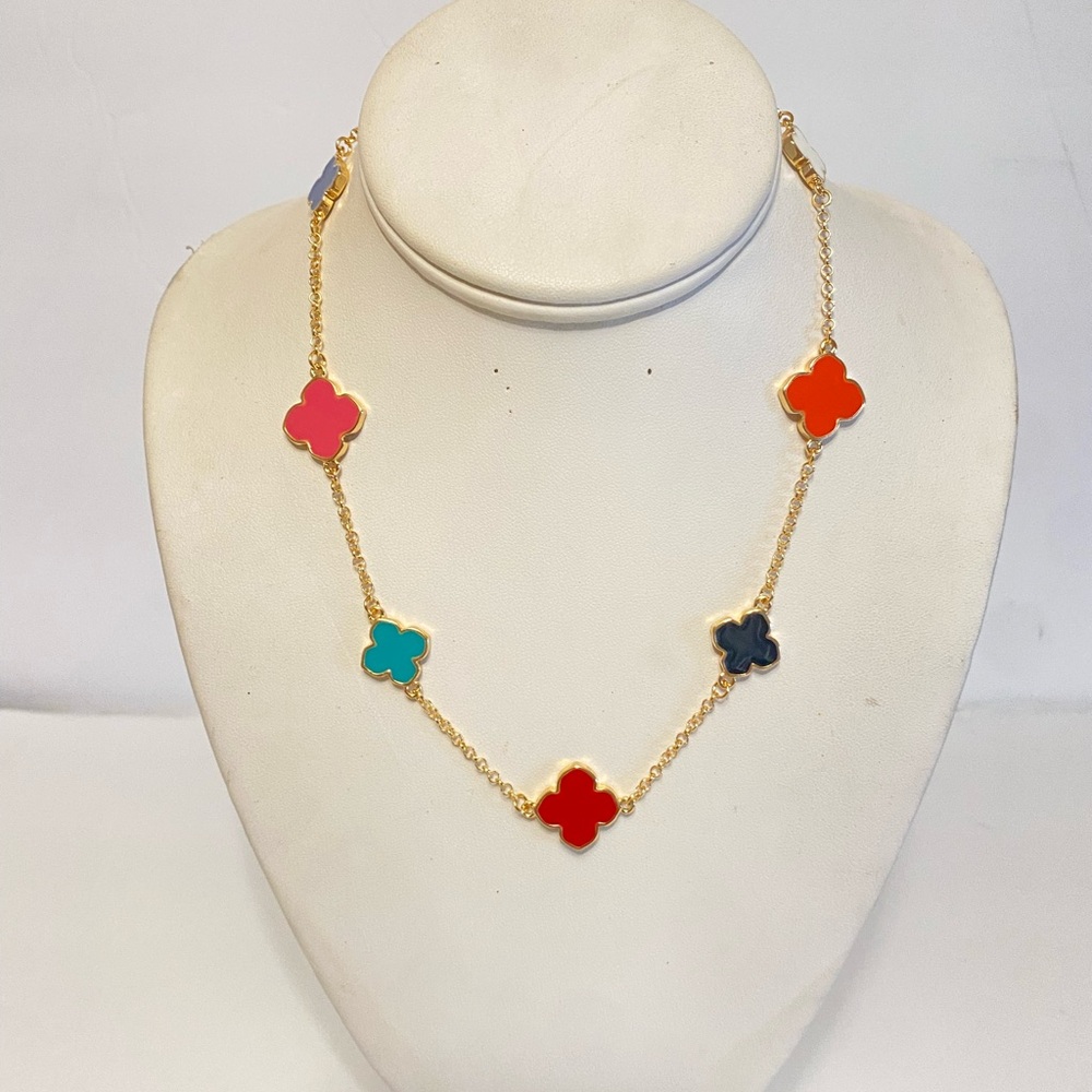 MULTICOLOR CLOVER NECKLACE - Picture 3 of 8
